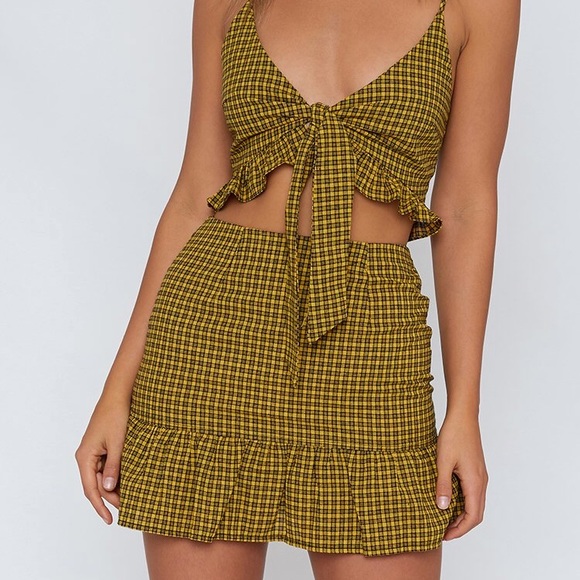 beginning boutique yellow SKIRT - Picture 1 of 4